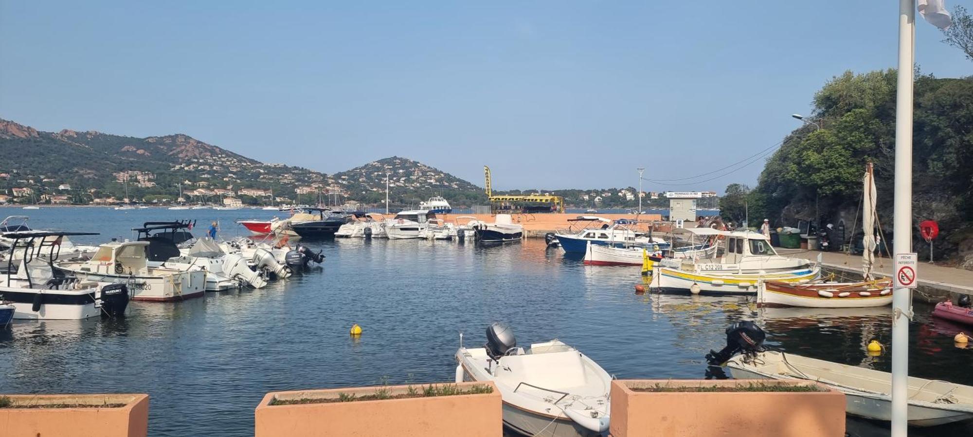 Agay Cap Esterel Le Hameau F2 Clim Plein Sud Dernier Etage Magnifique Vue Mer Saint-Raphaël Exterior foto