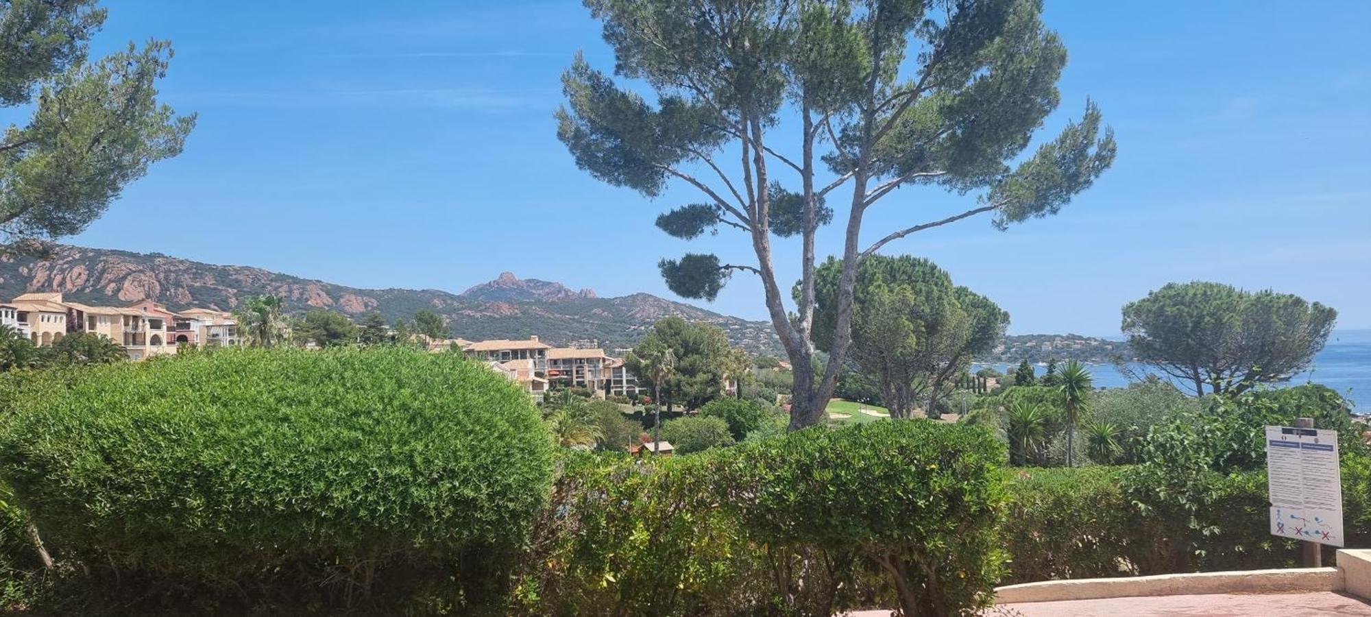 Agay Cap Esterel Le Hameau F2 Clim Plein Sud Dernier Etage Magnifique Vue Mer Saint-Raphaël Exterior foto
