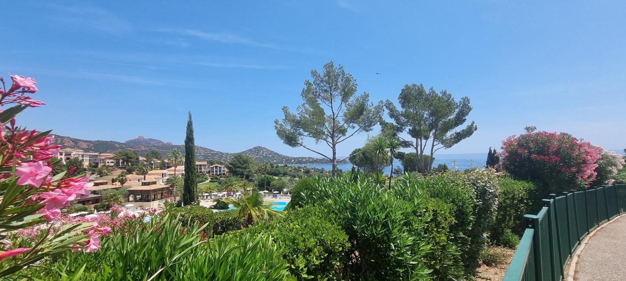 Agay Cap Esterel Le Hameau F2 Clim Plein Sud Dernier Etage Magnifique Vue Mer Saint-Raphaël Exterior foto